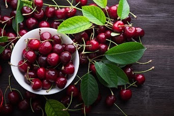 Red Tart Cherry Extract, a key Yu Sleep ingredient that regulates the sleep-wake cycle